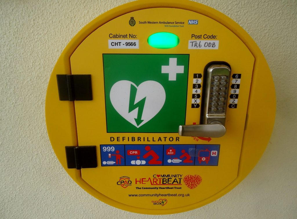 DEFIB CLOSE UP